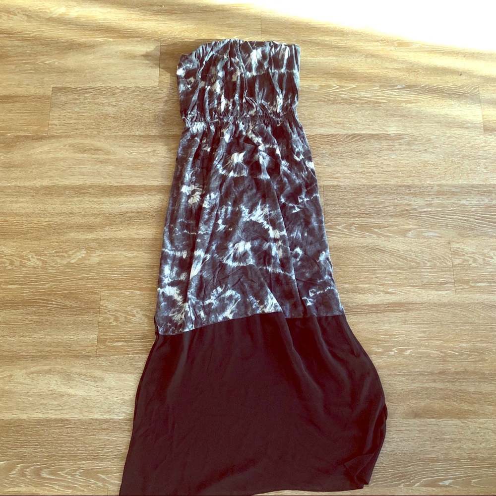 Black and white sleeveless Express maxi dress